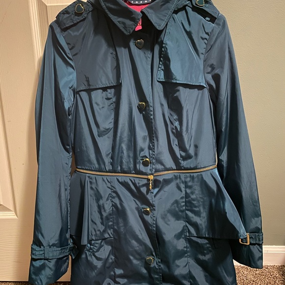 NEW Betsey Johnson 2-in-1 Convertible Rain Jacket - Picture 8 of 10